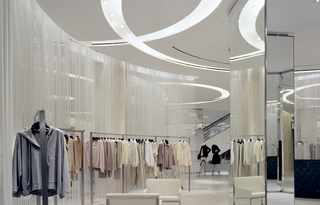 Holt Renfrew Thumbnail