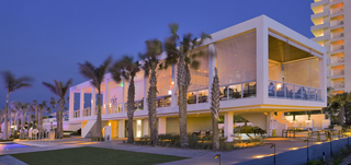 Marriott Crystal Shores Thumbnail