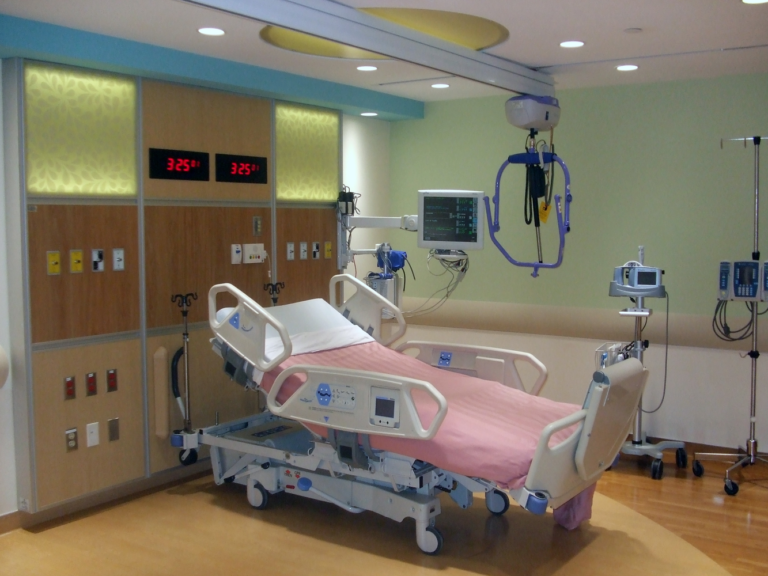 McMaster Hospital-L&D ICU